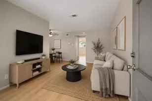 2012 Brun St, Houston, TX 77019 - Photo 2