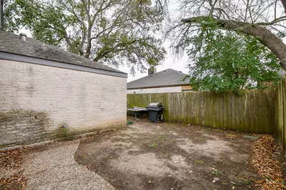 7711 Hopewell Lane, Houston, TX 77071 - Photo 30