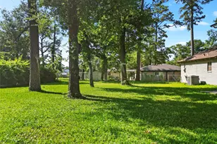 204 Pine Valley St, Huntsville, TX 77320 - Photo 34