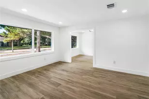 6010 Cartagena St, Houston, TX 77035 - Photo 6
