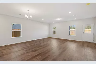 648 Woodhaven Lakes Drive, La Marque, TX 77568 - Photo 14