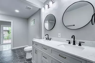 5914 Carew Street, Houston, TX 77074 - Photo 26