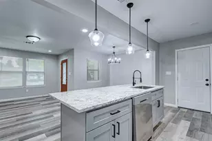 5914 Carew St, Houston, TX 77074 - Photo 14