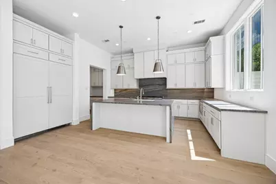 5 Wentworth Green Way, Houston, TX 77027 - Photo 16