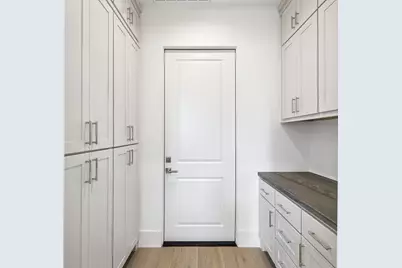 5 Wentworth Green Way, Houston, TX 77027 - Photo 18