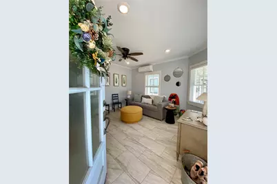 1604 Avenue L, Galveston, TX 77550 - Photo 2