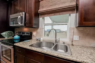 965 Porpoise Dr, Palacios, TX 77465 - Photo 20
