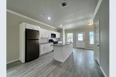 7903 Moon Beam Street #C, Houston, TX 77088 - Photo 2