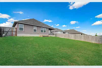 1013 Fannin, Brenham, TX 77833 - Photo 32