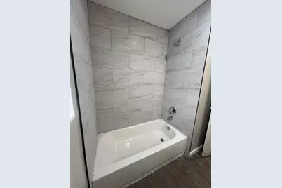 9745 Long Point Road #27, Houston, TX 77055 - Photo 4