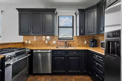 2000 Laguna Harbor Cove Boulevard, Port Bolivar, TX 77650 - Photo 8