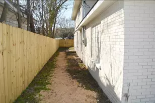 3007 Grovey St, Houston, TX 77026 - Photo 2