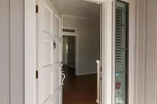 2120 Bennigan St, League City, TX 77573 - Photo 4