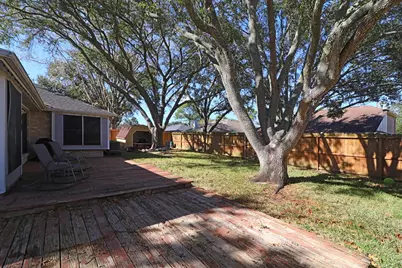 2120 Bennigan Street, League City, TX 77573 - Photo 32