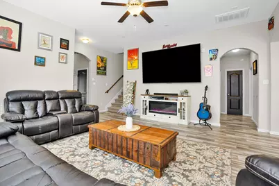 409 Billingsgate Chase, Conroe, TX 77304 - Photo 10