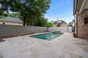 827 Rocky River Rd, Houston, TX 77056 - Photo 48