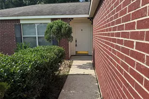 16310 Long Valley Ct, Conroe, TX 77302 - Photo 2