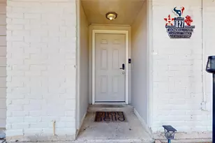 827 Dondell St, Channelview, TX 77530 - Photo 2