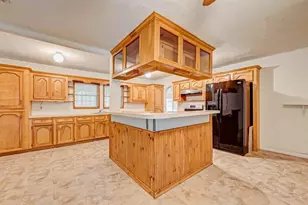 6109 Saxon Dr, Houston, TX 77092 - Photo 14