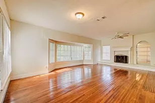 6109 Saxon Dr, Houston, TX 77092 - Photo 4