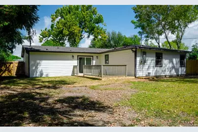 5203 Brookmeade Drive, Houston, TX 77045 - Photo 26