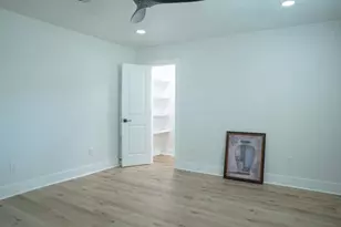 5203 Brookmeade Dr, Houston, TX 77045 - Photo 14