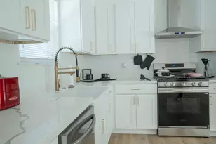 5203 Brookmeade Dr, Houston, TX 77045 - Photo 10