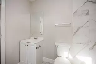 5934 Belcrest St, Houston, TX 77033 - Photo 14