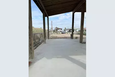 1217 N Monkhouse Drive, Crystal Beach, TX 77650 - Photo 14