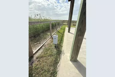 1217 N Monkhouse Drive, Crystal Beach, TX 77650 - Photo 20