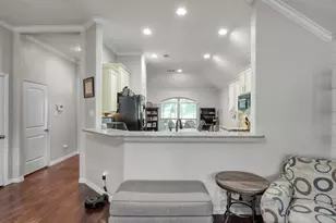 676 Oak Cir Dr E, Conroe, TX 77301 - Photo 18