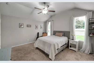 676 Oak Circle Dr E, Conroe, TX 77301 - Photo 24