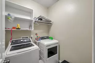676 Oak Cir Dr E, Conroe, TX 77301 - Photo 32