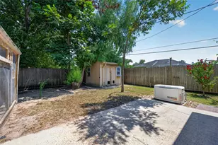 512 Bertloma St, Pasadena, TX 77502 - Photo 48