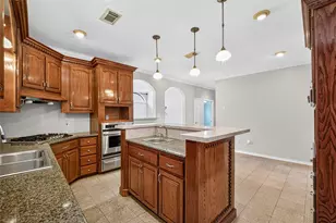 512 Bertloma St, Pasadena, TX 77502 - Photo 12