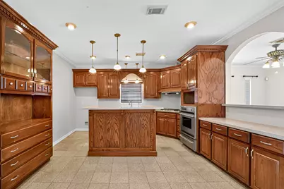 512 Bertloma Street, Pasadena, TX 77502 - Photo 10