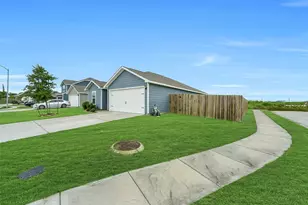 8430 Longshore Slope Rd, Cove, TX 77523 - Photo 4