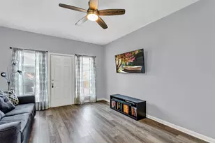 3925 Lowden St, Houston, TX 77051 - Photo 12