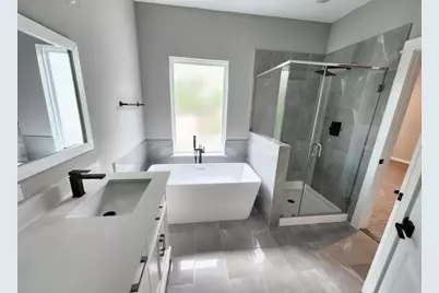 11321 Stonework Grove Lane, Houston, TX 77076 - Photo 16