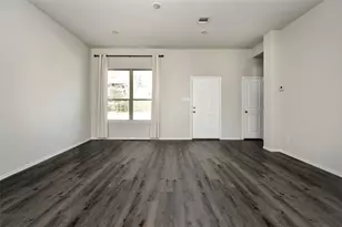 10410 Royal Magnolia Dr, Conroe, TX 77303 - Photo 8