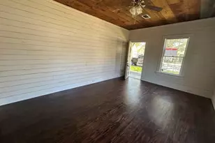 400 N Stevenson St, Eagle Lake, TX 77434 - Photo 8