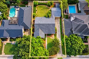 7903 Meadow Lake Ln, Houston, TX 77063 - Photo 2
