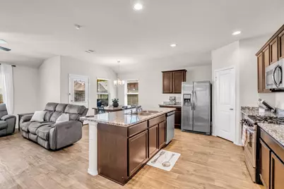 3910 Hybrid Court, Baytown, TX 77521 - Photo 6