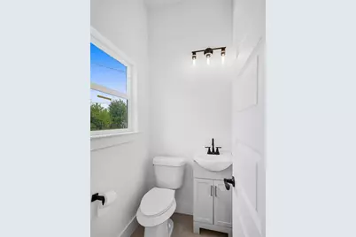 4111 E Toliver Street, Houston, TX 77016 - Photo 10