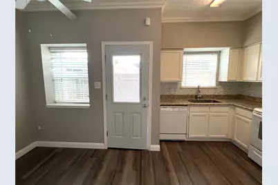 7575 Cambridge Street #1103, Houston, TX 77054 - Photo 10