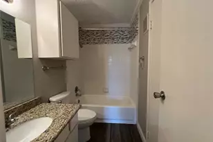 7575 Cambridge St, Houston, TX 77054 - Photo 18