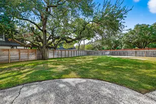 818 Silvergate Dr, Houston, TX 77079 - Photo 38