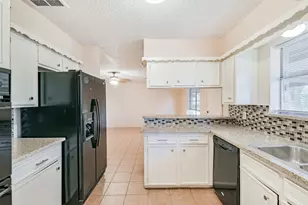 1509 Newport Blvd, League City, TX 77573 - Photo 12