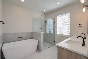 5309 Donovan Gdns Ln, Houston, TX 77091 - Photo 10