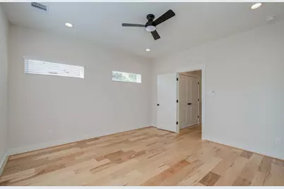5309 Donovan Gardens Lane, Houston, TX 77091 - Photo 8